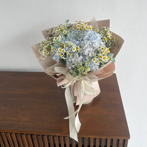 Hydrangea Chamomile Bouquet
